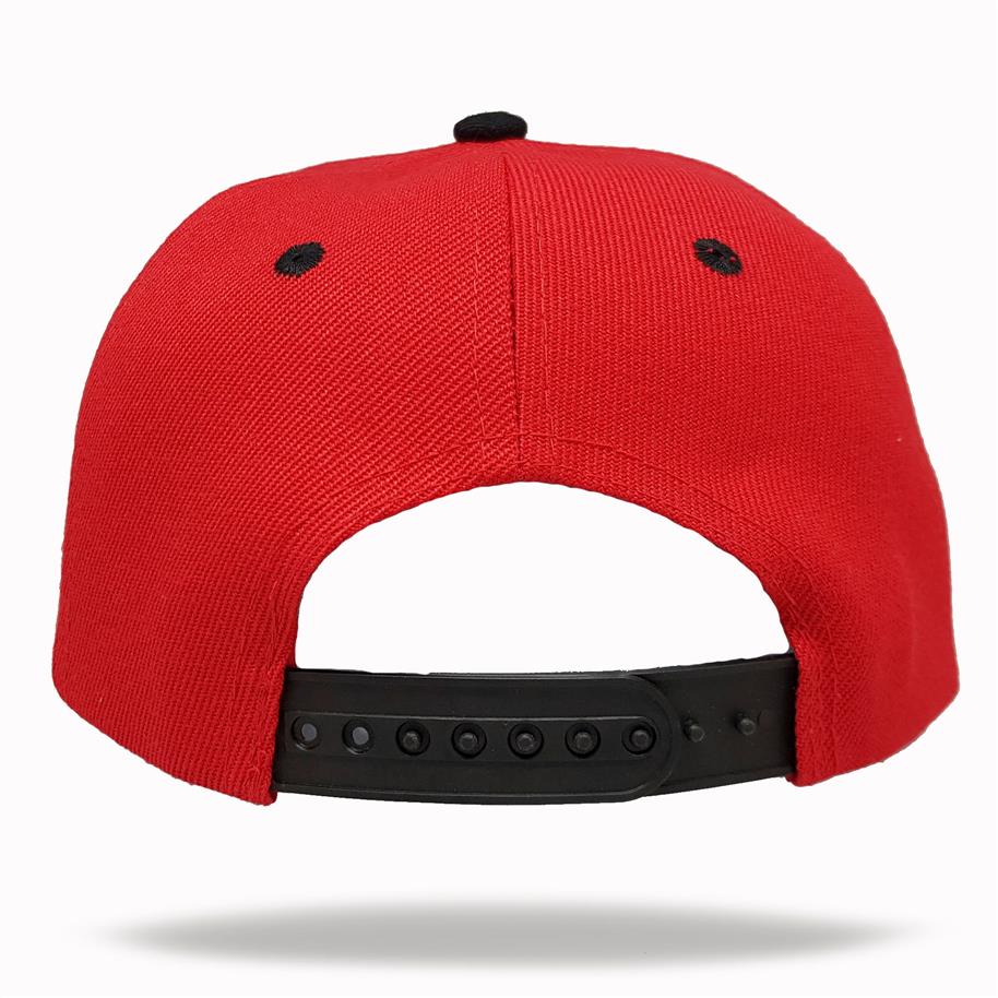 GORRA ACRILICA CON VISERA PLANA COMBINADA